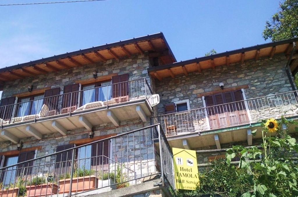 Hotel Tamola Сорико Екстериор снимка