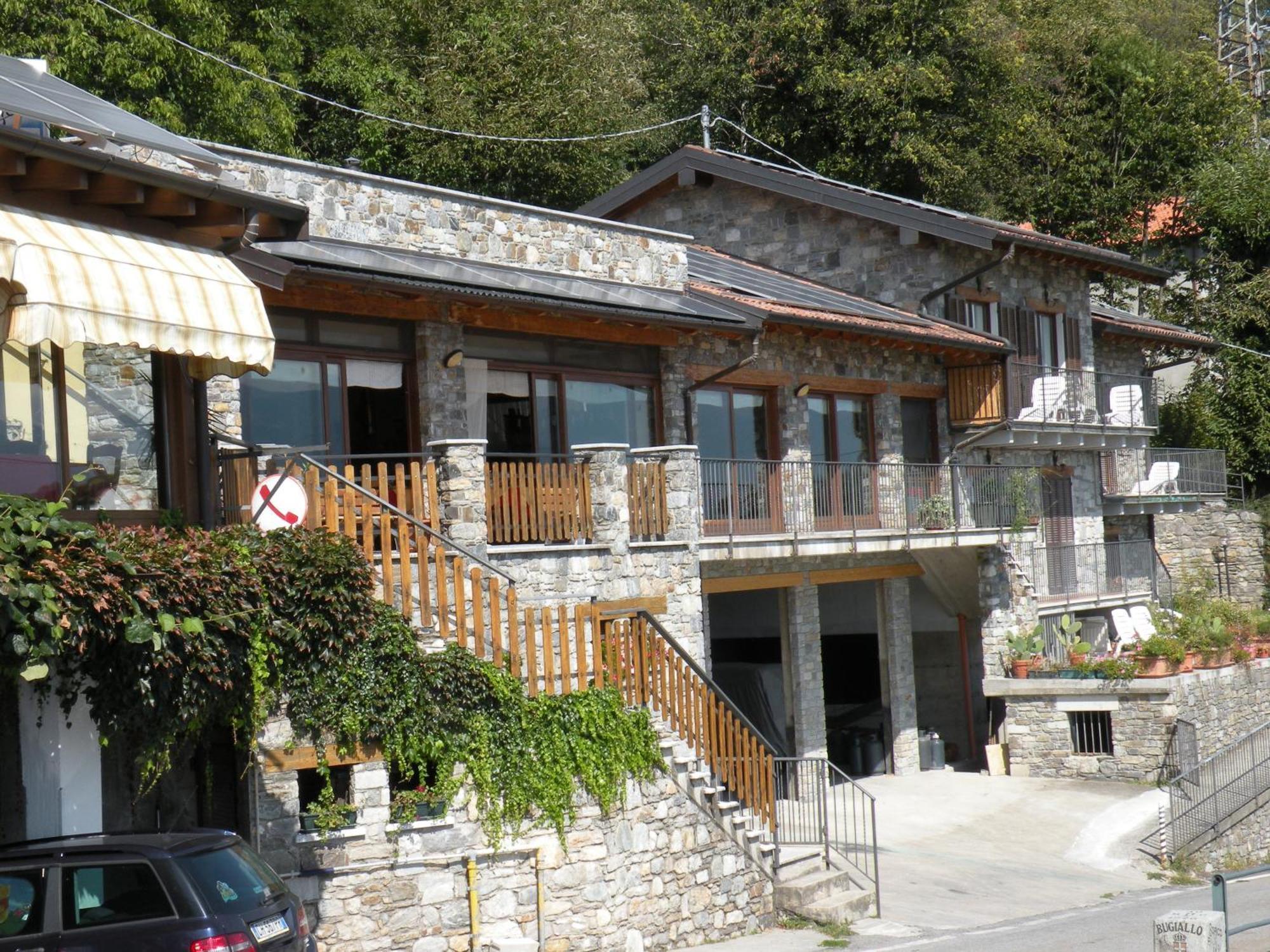 Hotel Tamola Сорико Екстериор снимка